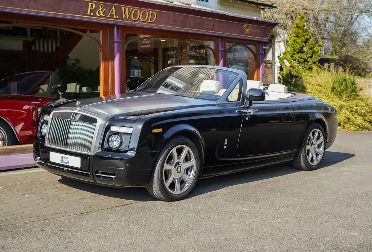 2010-rolls-royce-phantom-67-drophead-big-0