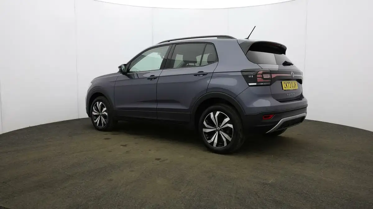 2023-volkswagen-t-cross-10-tsi-black-edition-110ps-big-4