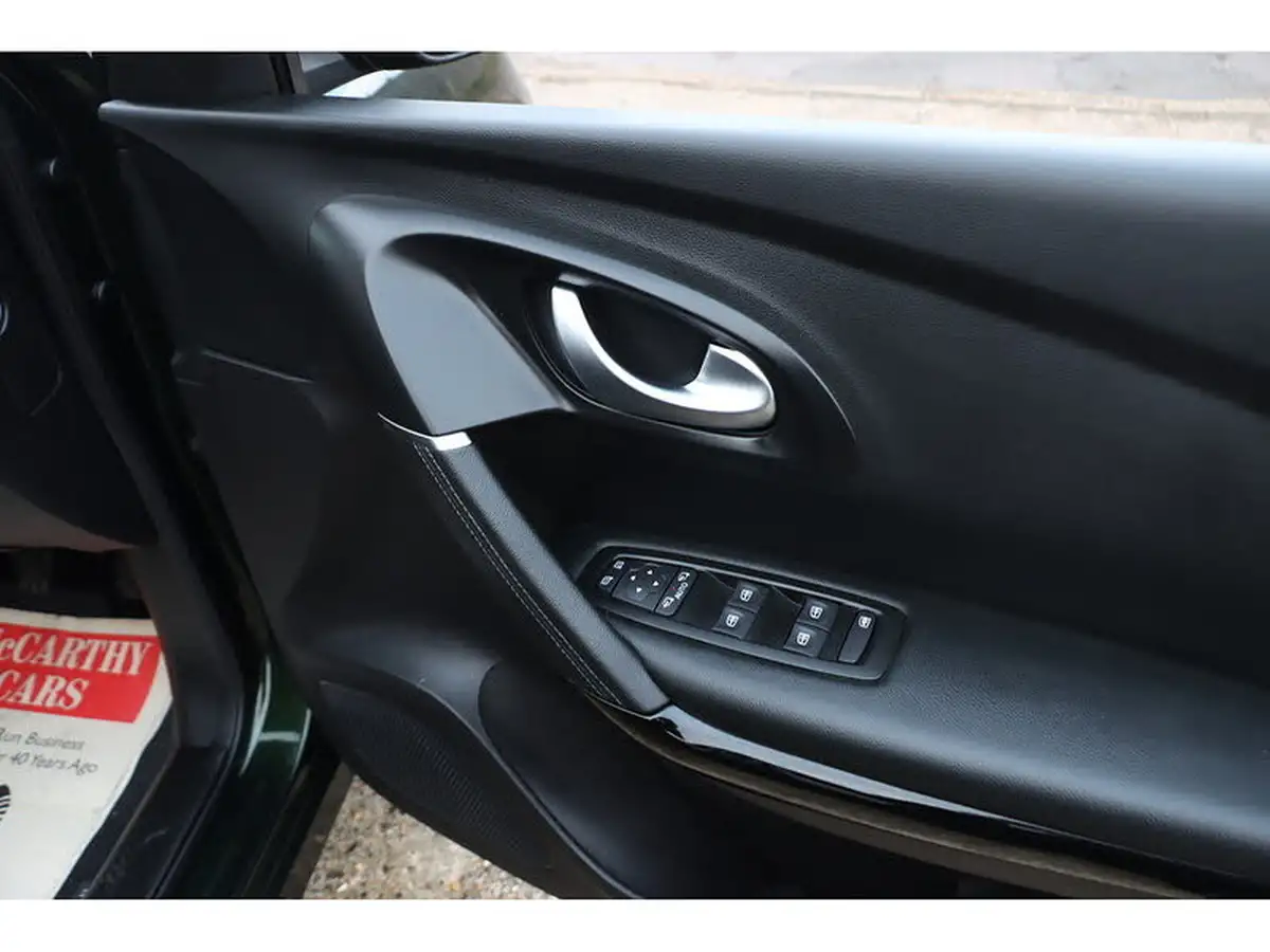 2019-renault-kadjar-13-tce-iconic-140bhp-big-17