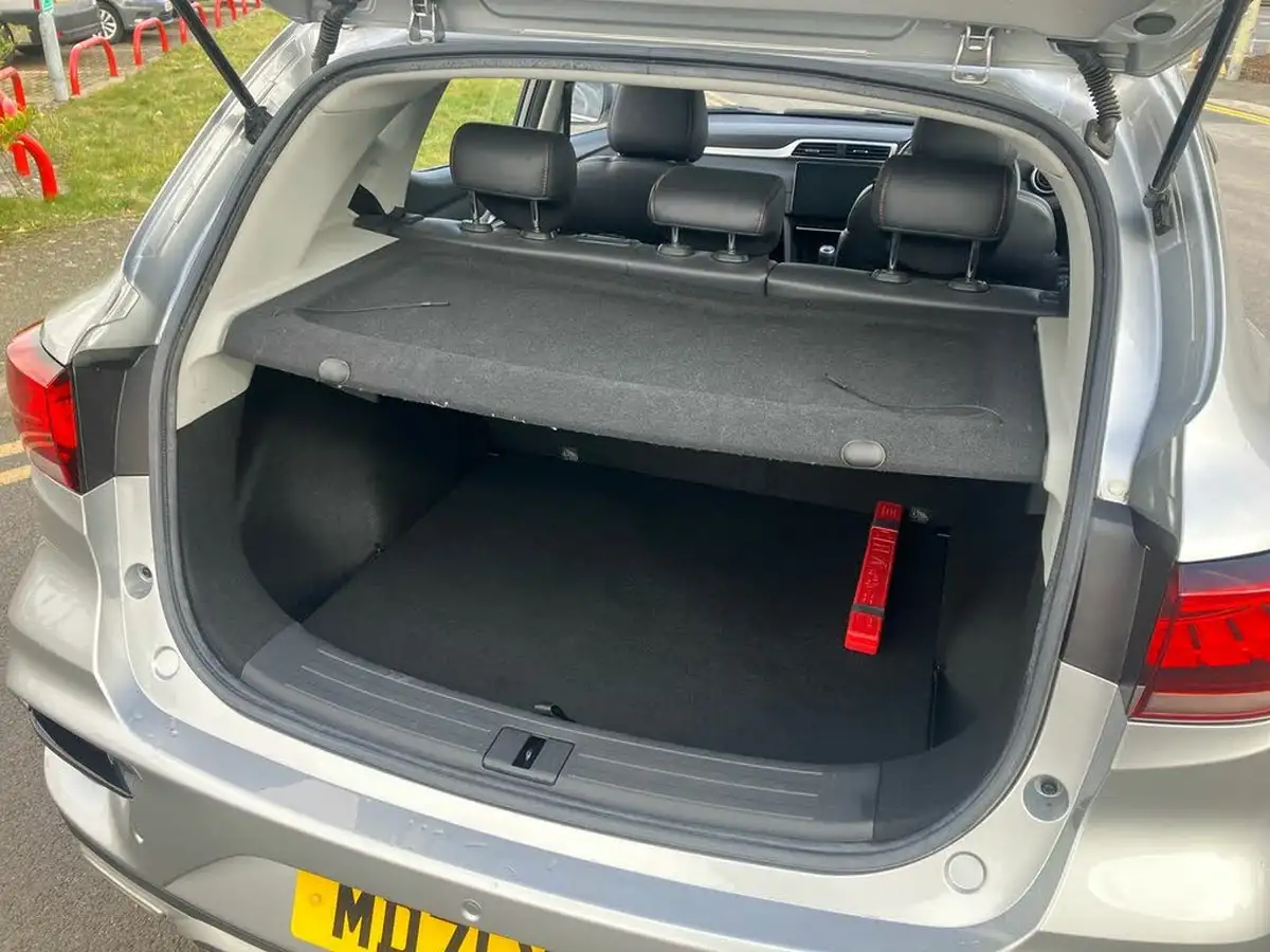 2022-mg-zs-suv-10t-gdi-exclusive-big-19