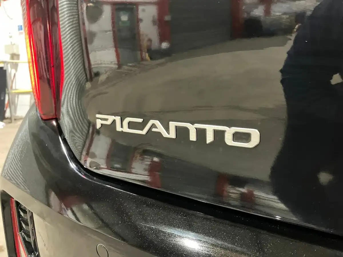 2025-kia-picanto-12-gt-line-s-auto-seq-big-26