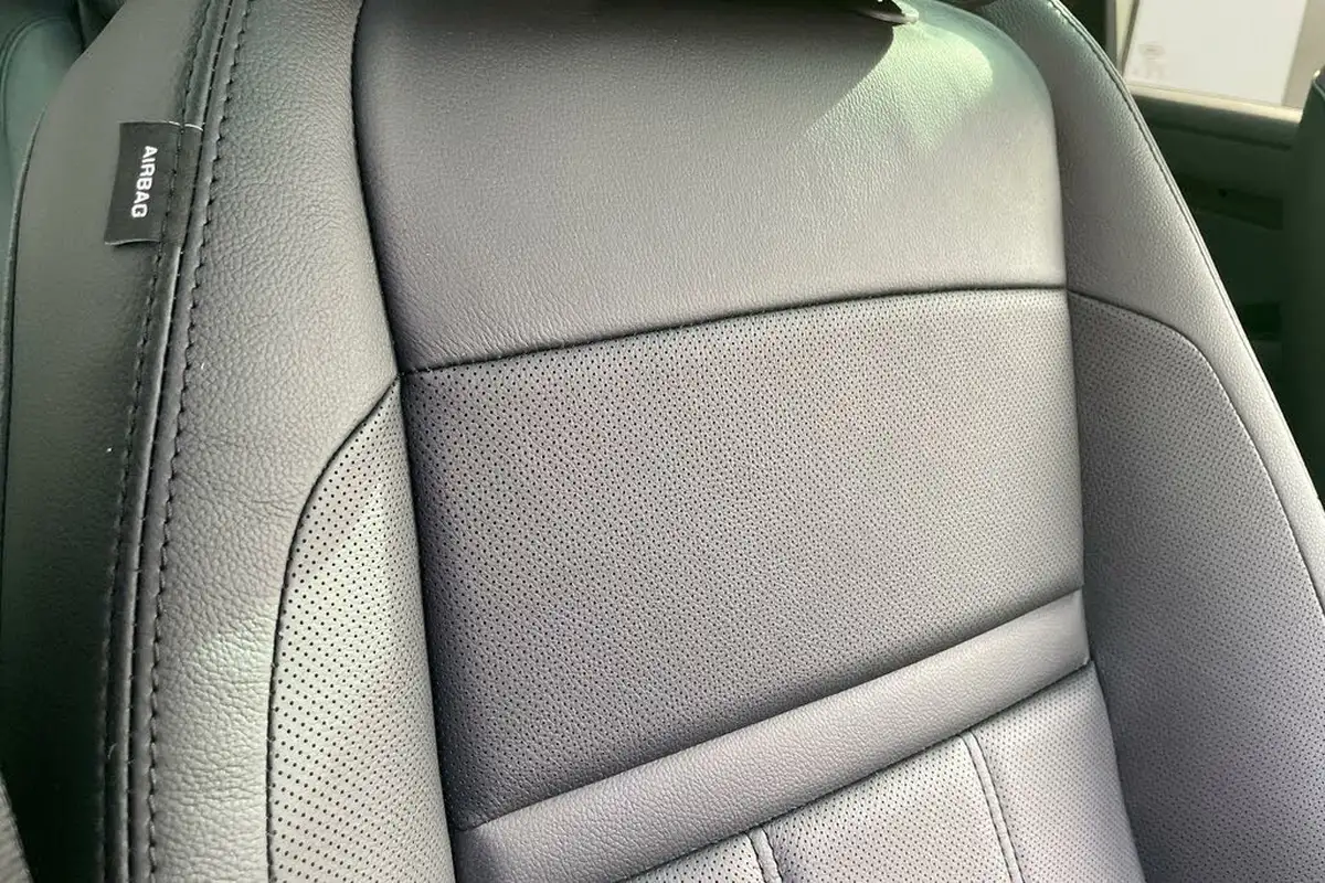 2024-land-rover-range-rover-evoque-15-p270e-dynamic-se-big-36