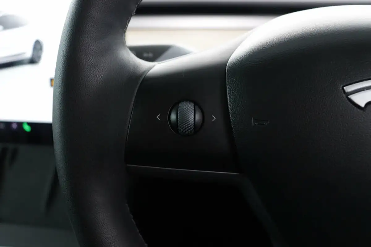 2023-tesla-model-3-e-rwd-241bhp-big-22