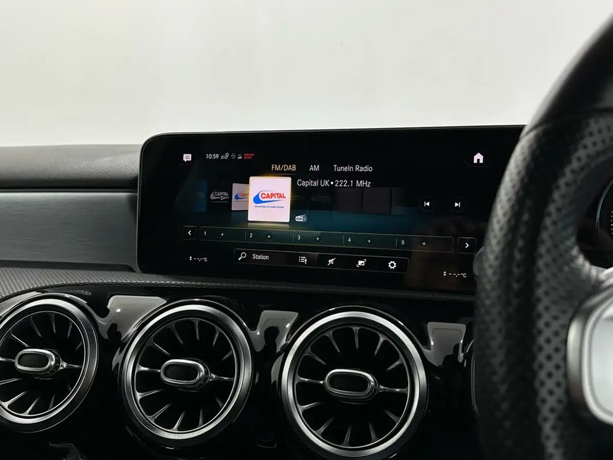 2020-mercedes-benz-a-class-15d-a180d-amg-line-premium-plus-hatchback-5d-7g-dct-big-24