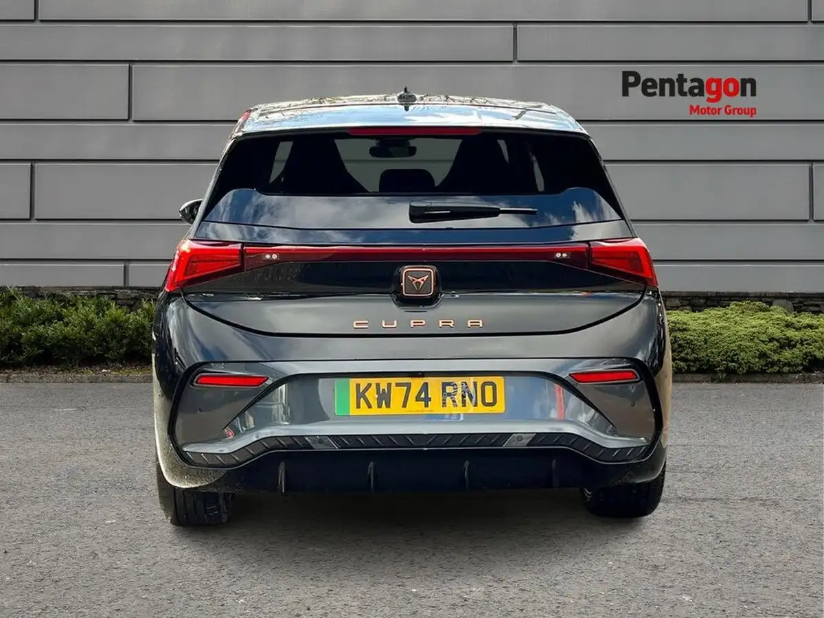 2024-cupra-born-e-v3-edition-big-15