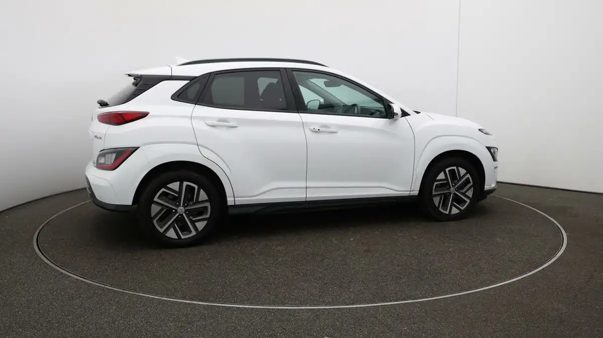2022-hyundai-kona-e-premium-204ps-64kwh-7kw-obc-big-44