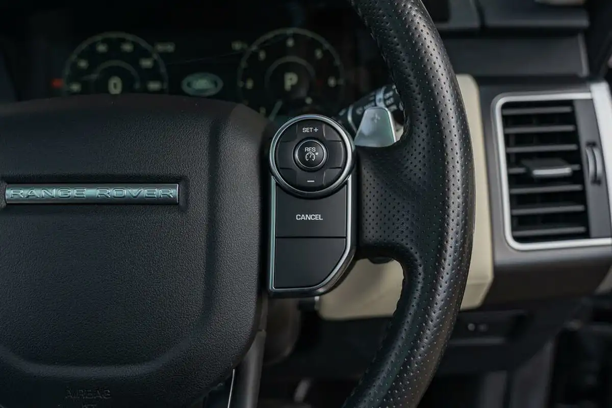 2017-land-rover-range-rover-sport-30-sd-v6-hse-dynamic-306hp-big-44