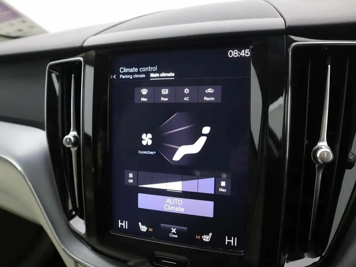 2019-volvo-xc60-20-t5-momentum-awd-big-15