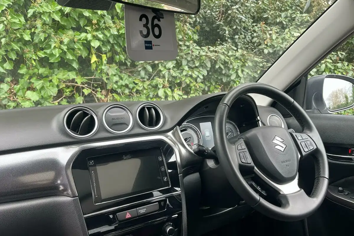 2022-suzuki-vitara-14-boosterjet-sz5-allgrip-big-4