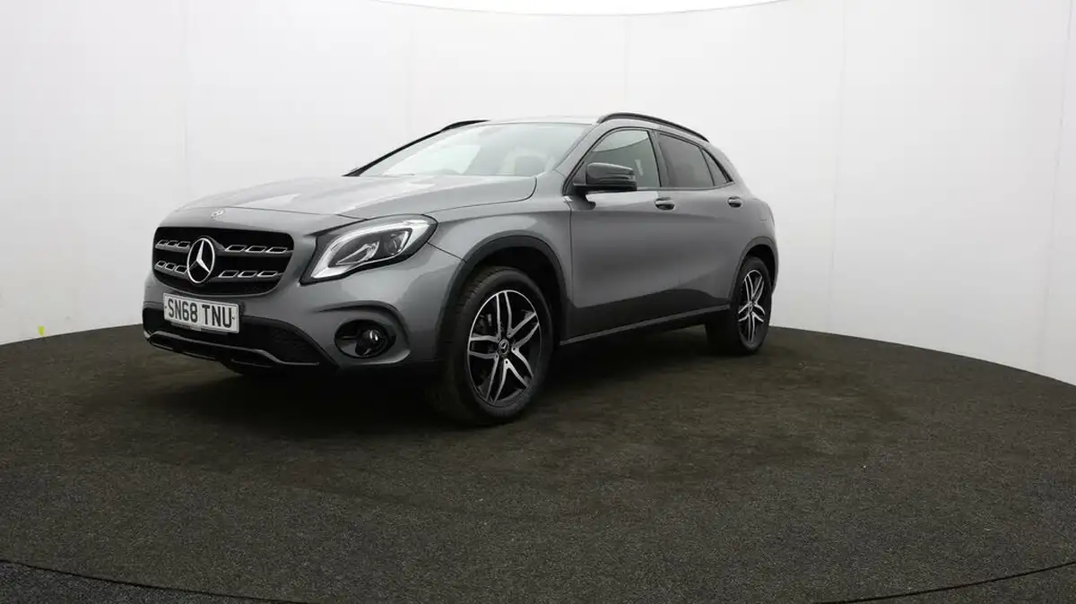 2019-mercedes-benz-gla-class-16-gla-180-urban-edition-ss-big-53