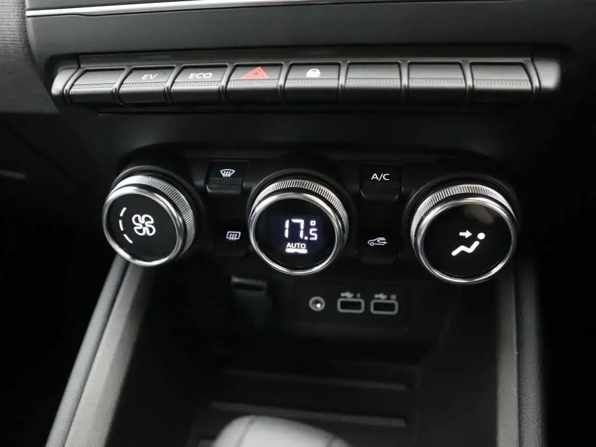 2024-renault-clio-16-evolution-big-17