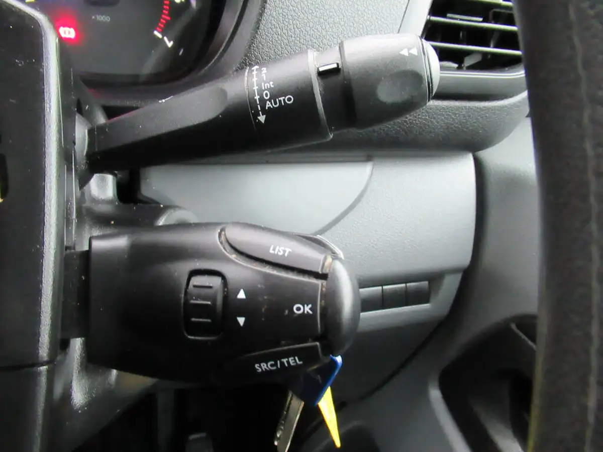 2019-citroen-dispatch-15bluehdi-enterprise-m-1000-big-19