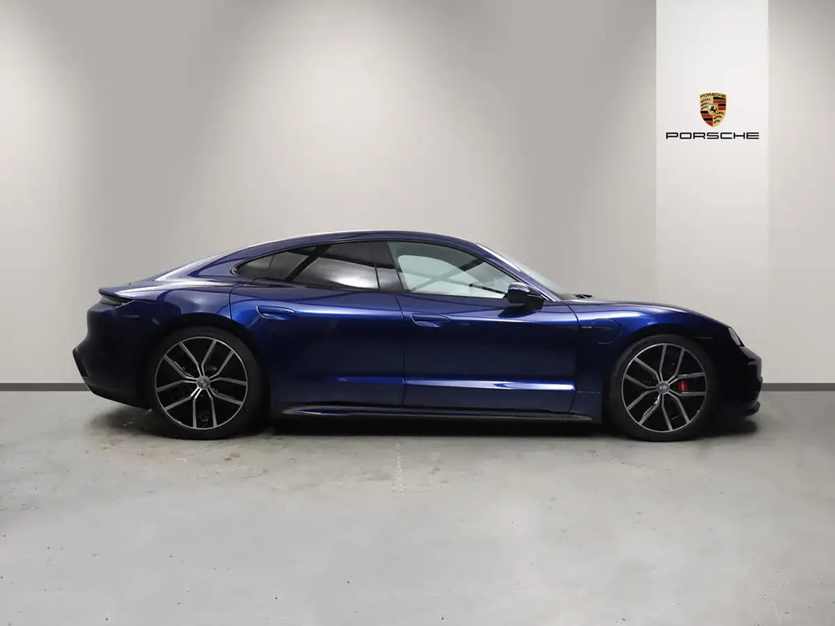 2024-porsche-taycan-e-4s-544ps-big-5