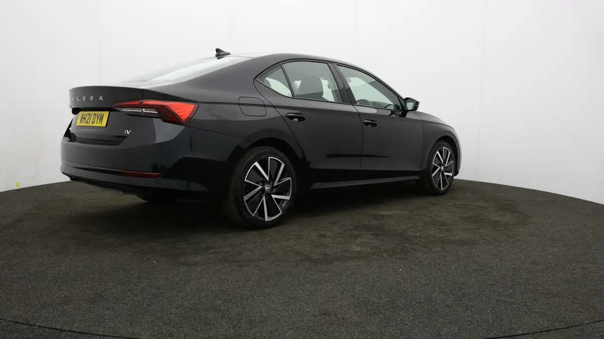 2021-skoda-octavia-14-tsi-se-technology-hatchback-big-6