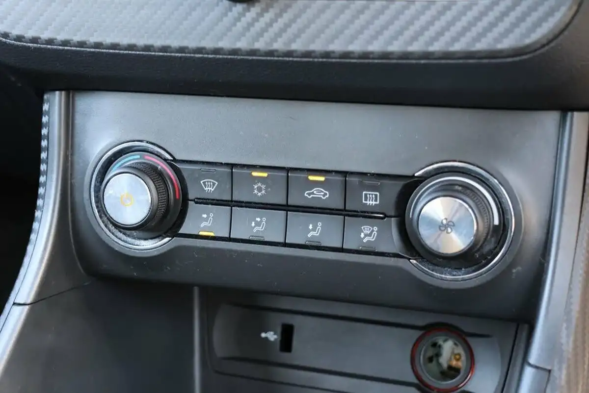 2018-mg-zs-suv-15-vti-tech-excite-big-21