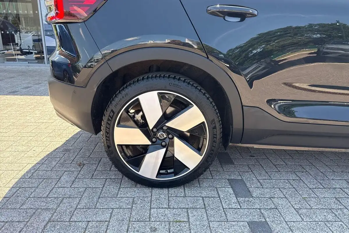 2023-volvo-c40-e-twin-recharge-ultimate-big-12