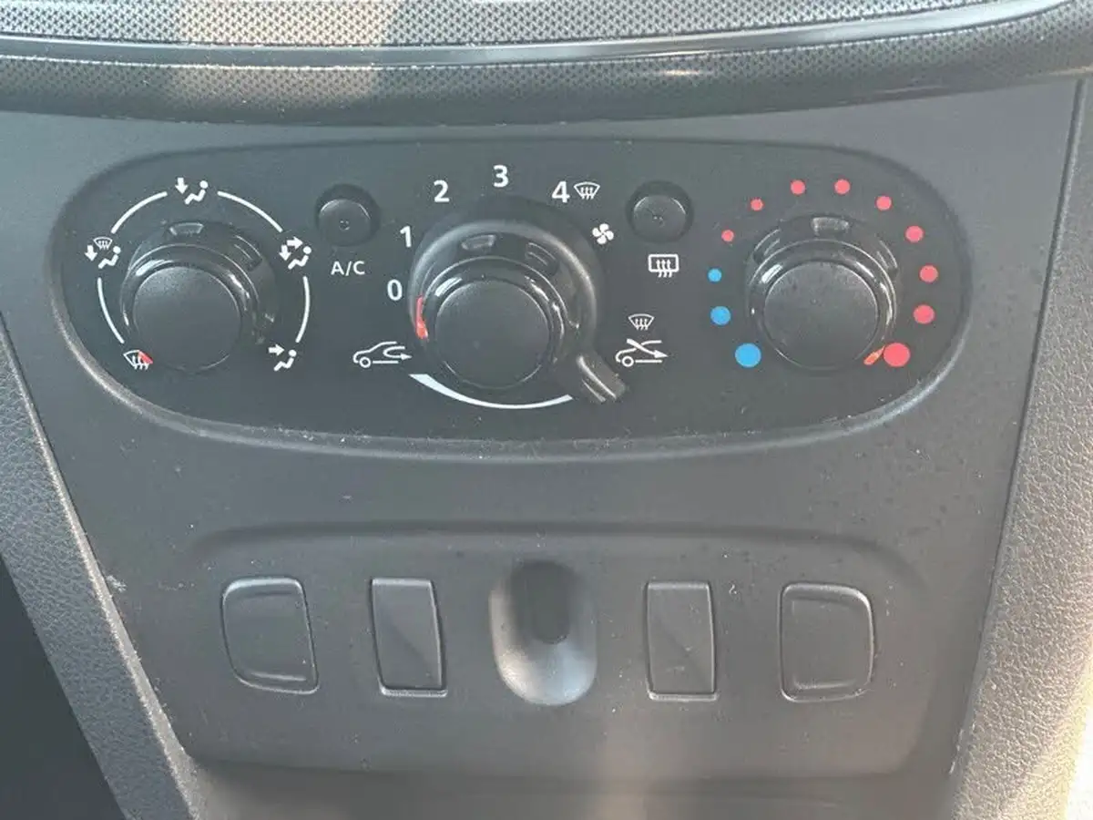 2017-dacia-sandero-stepway-09-tce-ambiance-big-41