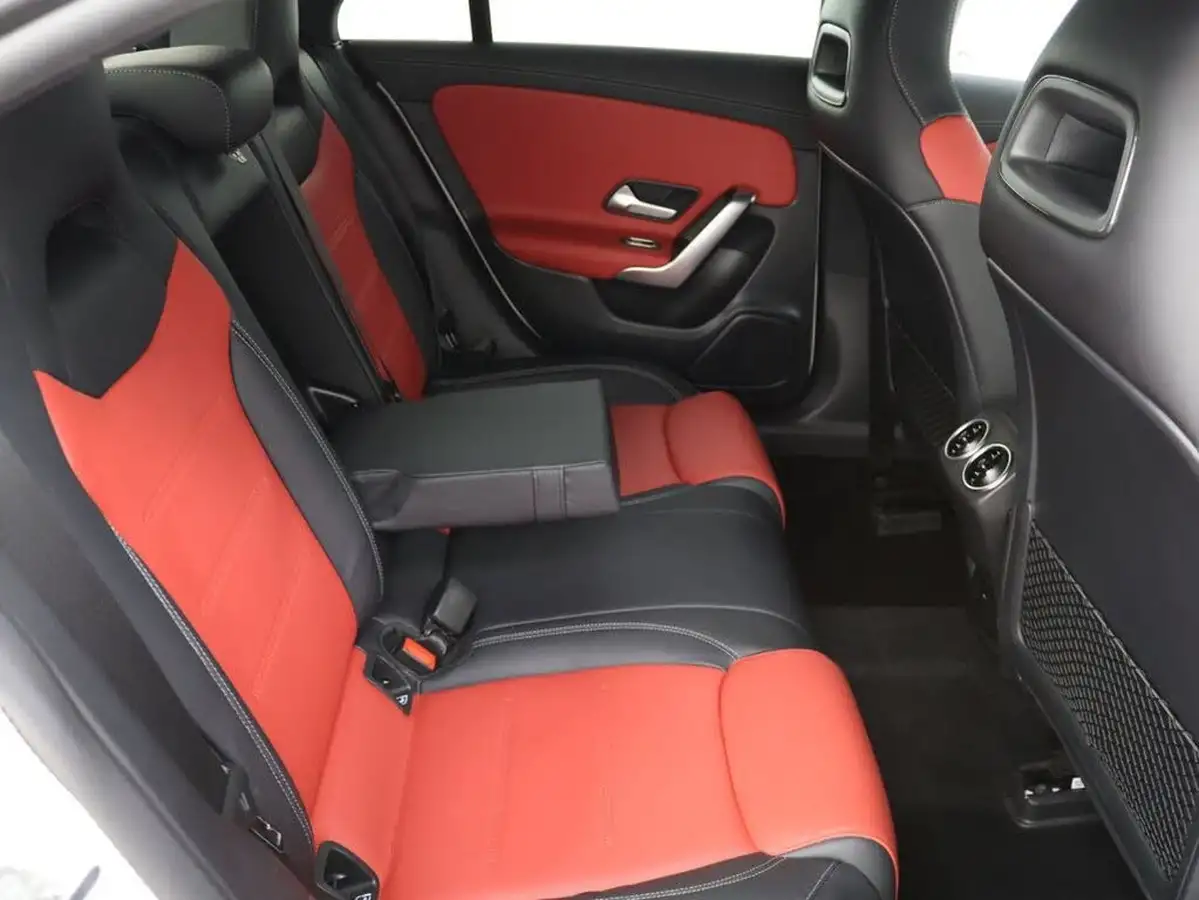 2022-mercedes-benz-cla-13-cla-180-amg-line-premium-coupe-4d-big-19