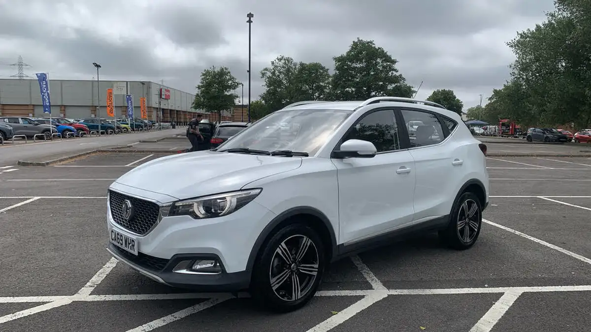 2019-mg-zs-suv-15-vti-tech-exclusive-106ps-big-6