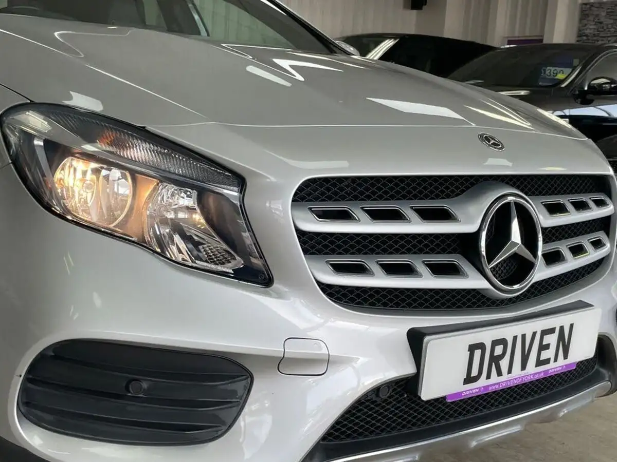 2018-mercedes-benz-gla-class-21d-gla-200d-amg-line-134bhp-ss-big-3