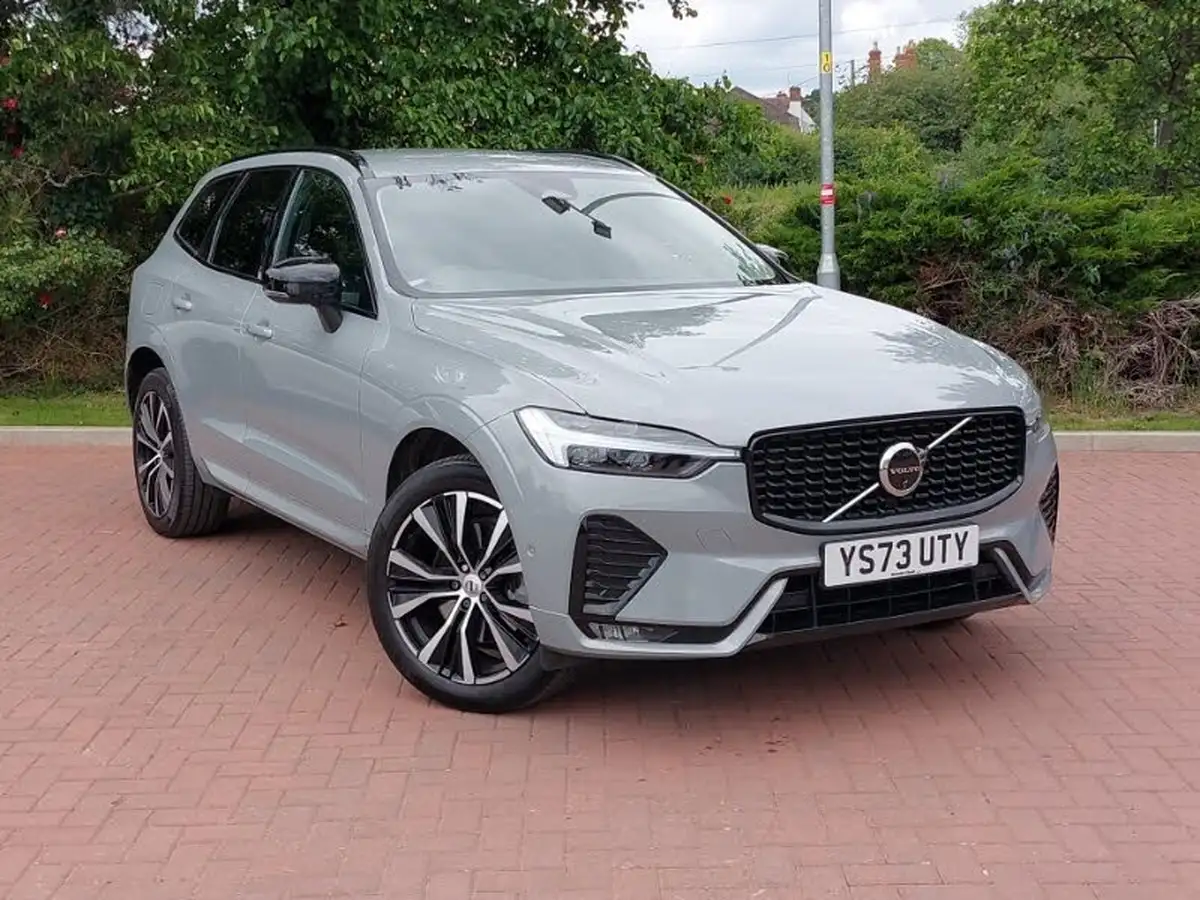 2023-volvo-xc60-20td-b4-plus-big-0
