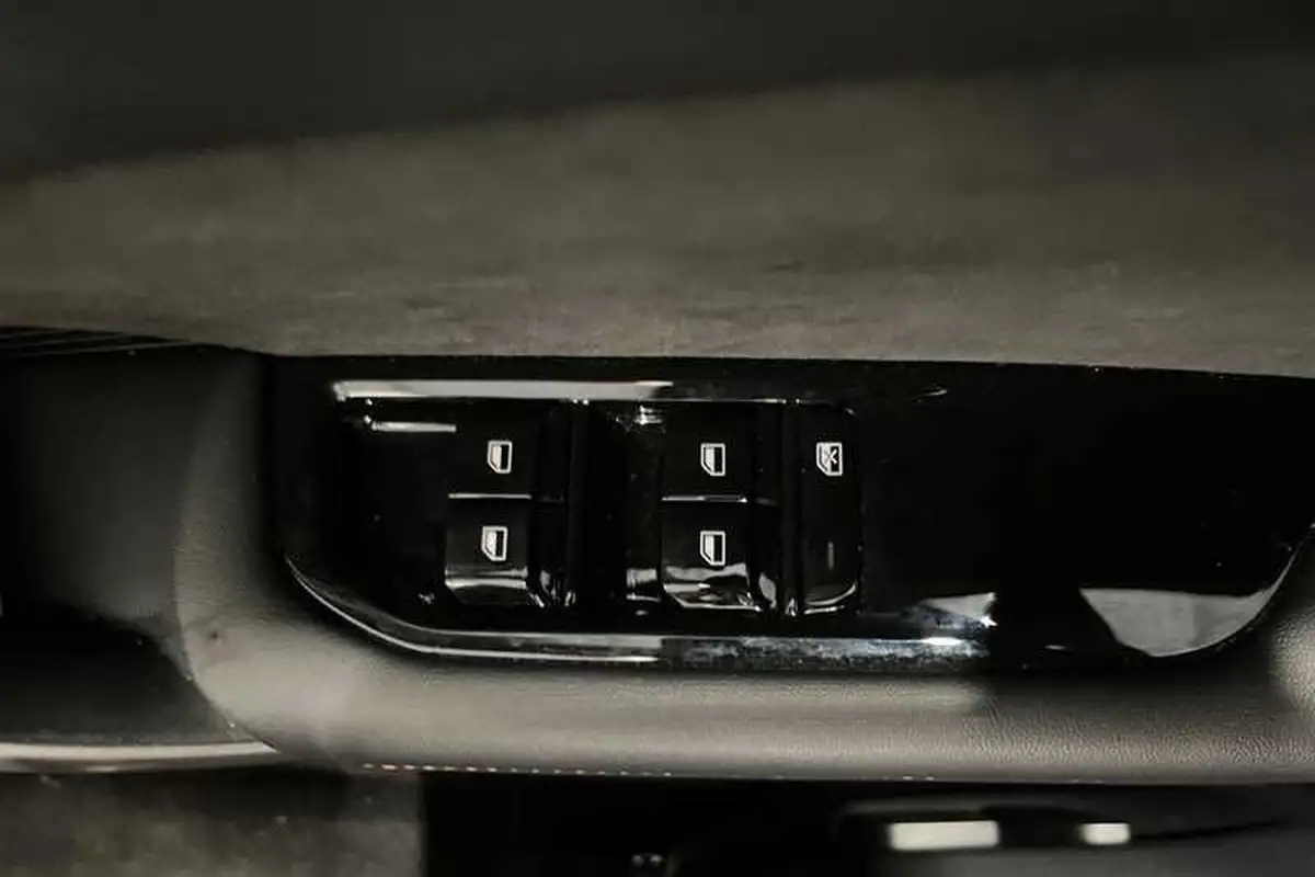 2024-mg-mg4-e-xpower-ev-big-15