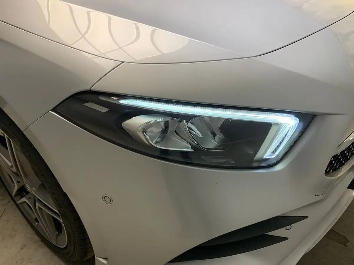 2021-mercedes-benz-a-class-13-a250e-amg-line-executive-hatchback-5d-big-26