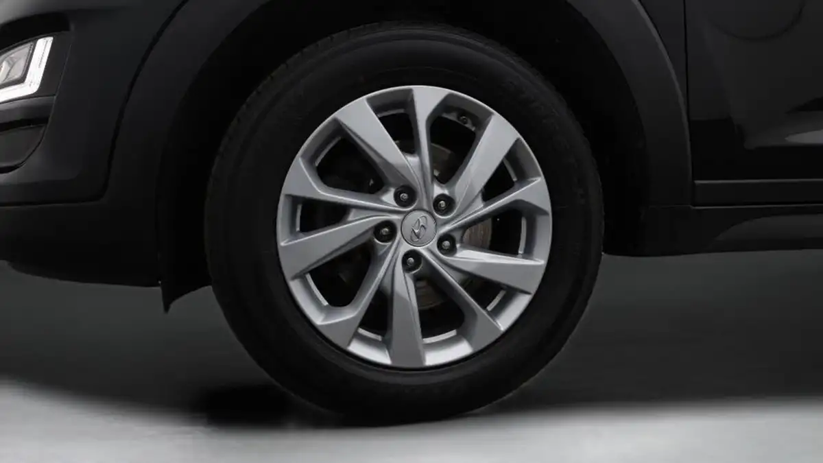 2019-hyundai-tucson-16-gdi-se-nav-big-18