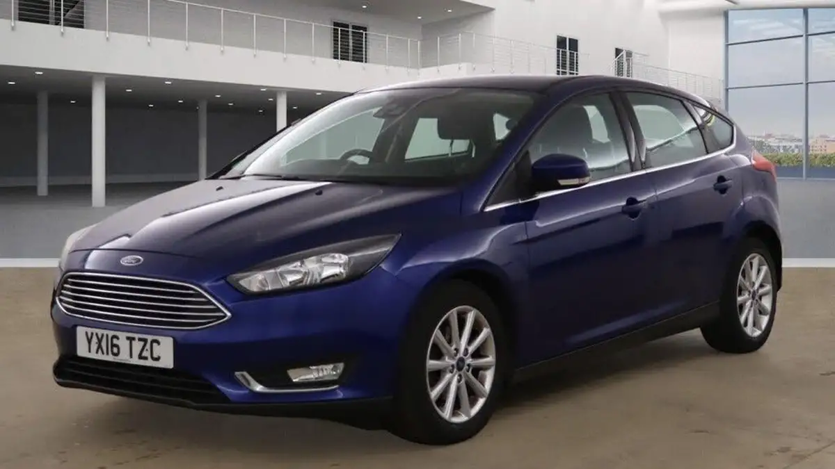 2016-ford-focus-16-titanium-hatchback-big-13