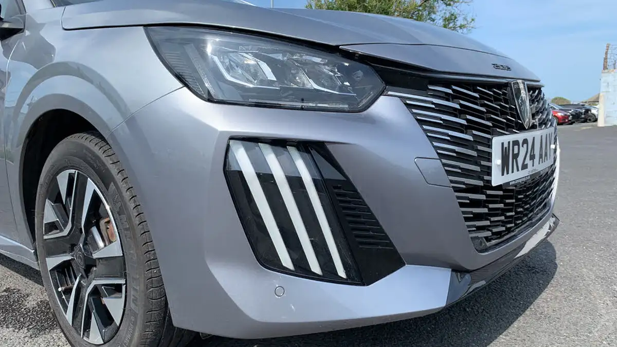 2024-peugeot-208-12-puretech-allure-big-48