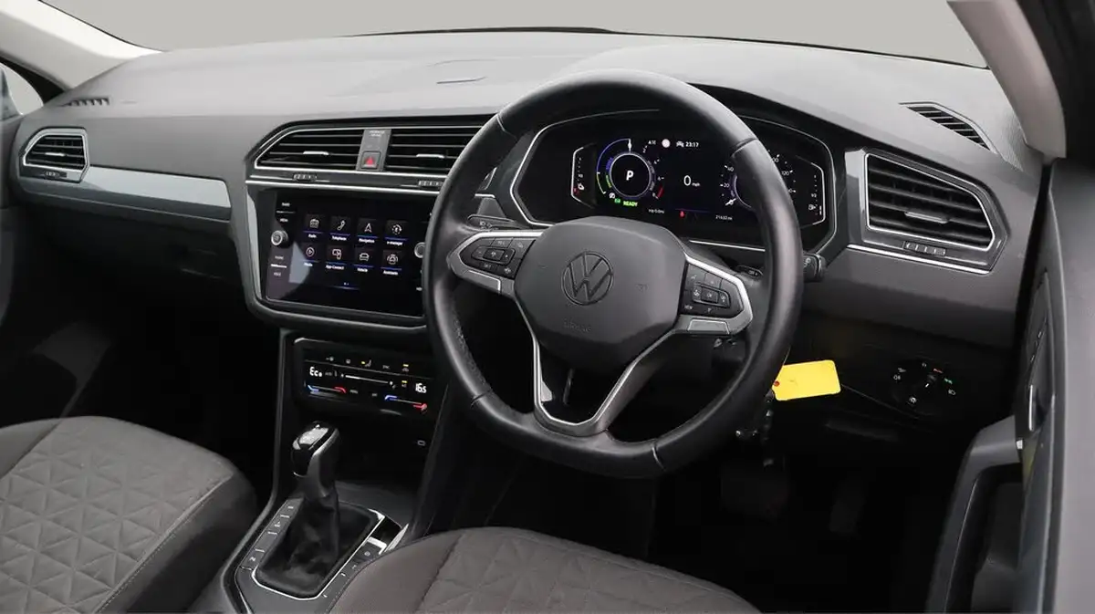 2022-volkswagen-tiguan-14-tsi-life-big-9
