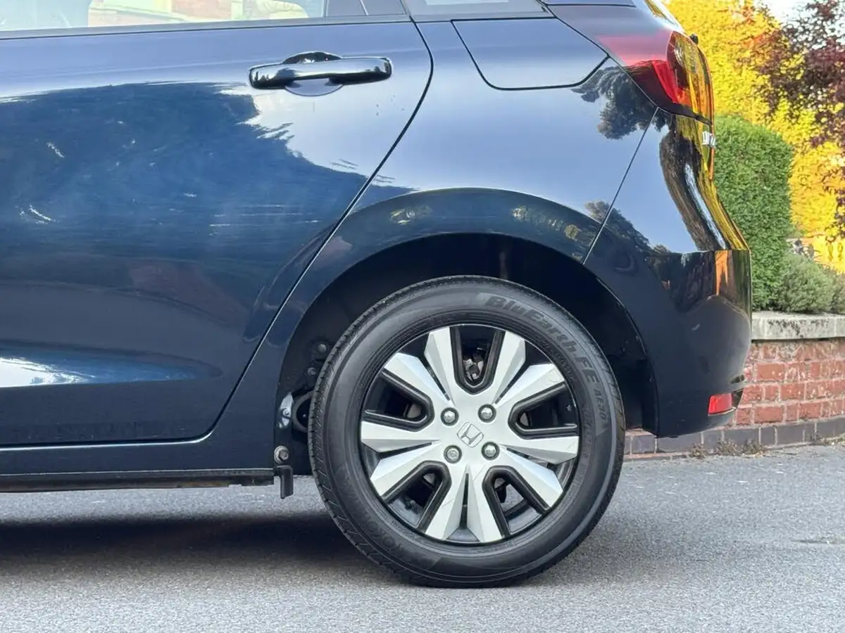 2021-honda-jazz-15-i-mmd-sr-109ps-big-34