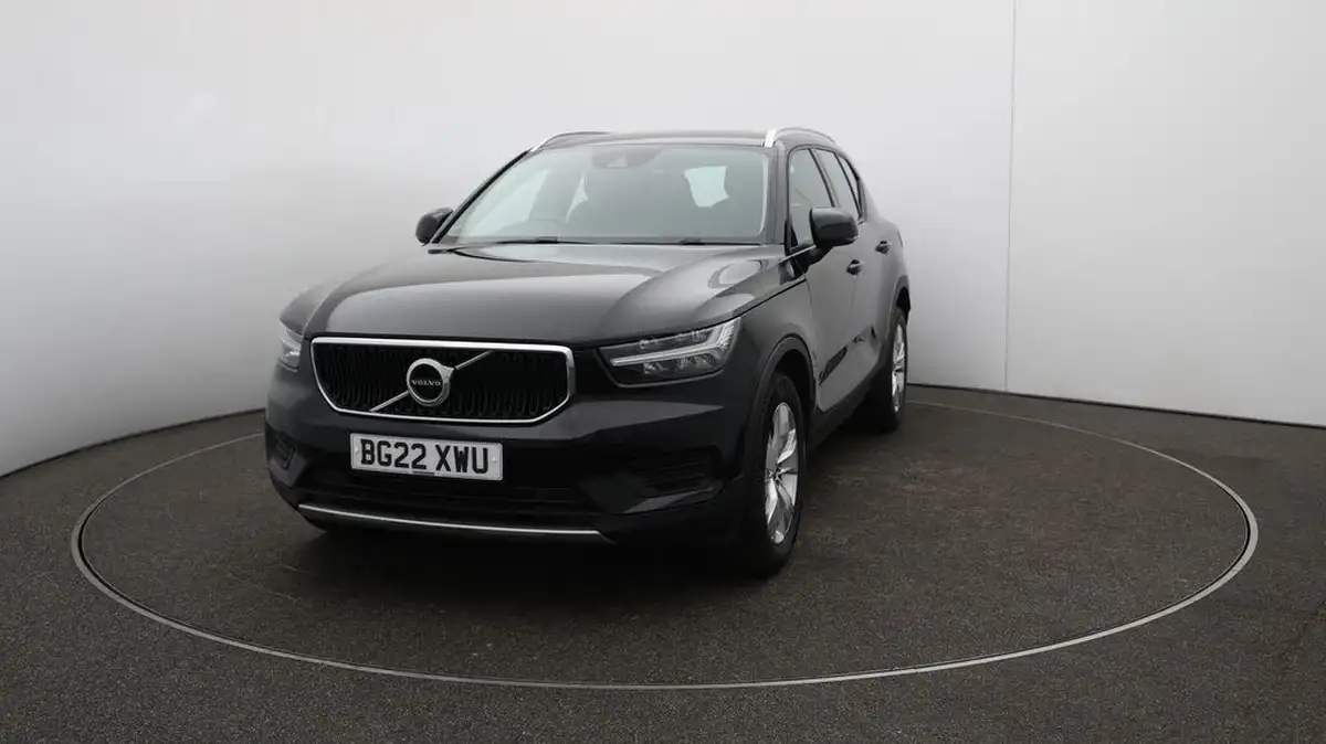 2021-volvo-xc40-15-t3-momentum-163bhp-big-34