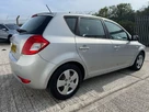 2009-kia-ceed-14-1-small-8