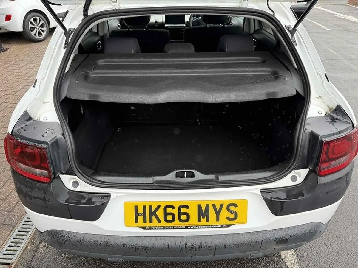 2017-citroen-c4-cactus-12-puretech-flair-82ps-ss-etg-big-21