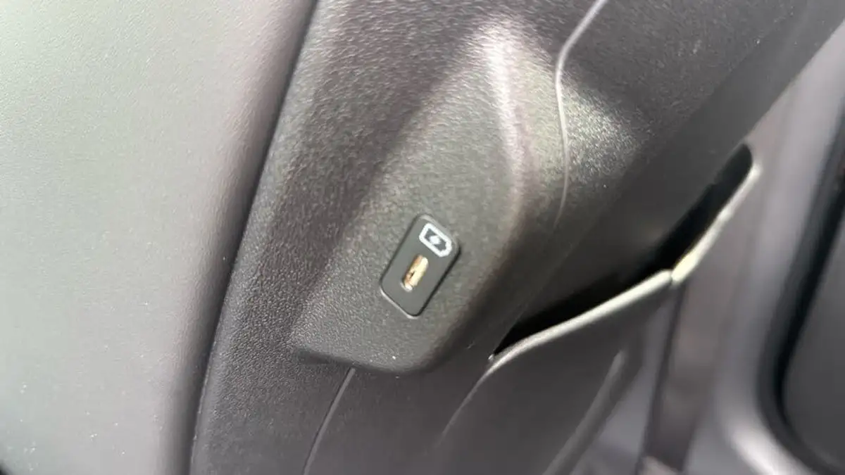 2024-kia-niro-16-gdi-4-127bhp-hev-132kwh-big-41