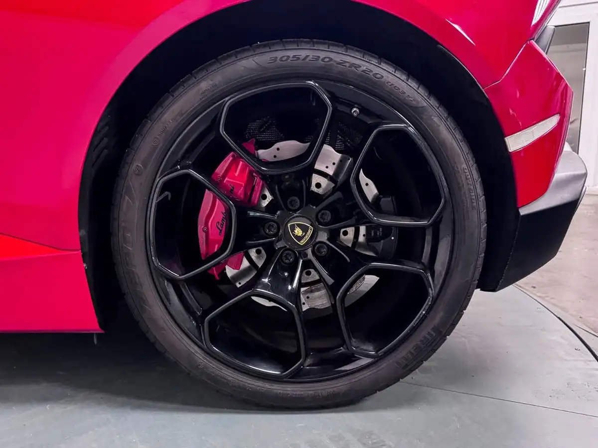 2015-lamborghini-huracan-big-53