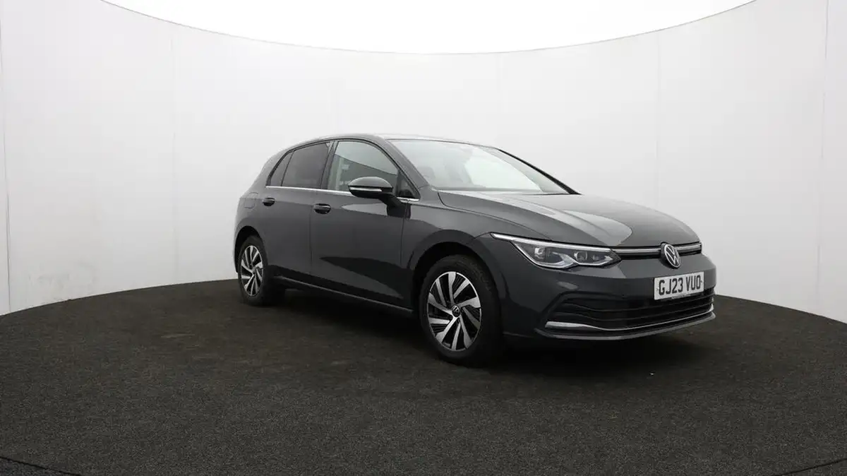 2023-volkswagen-golf-14-tsi-ehybrid-style-big-42