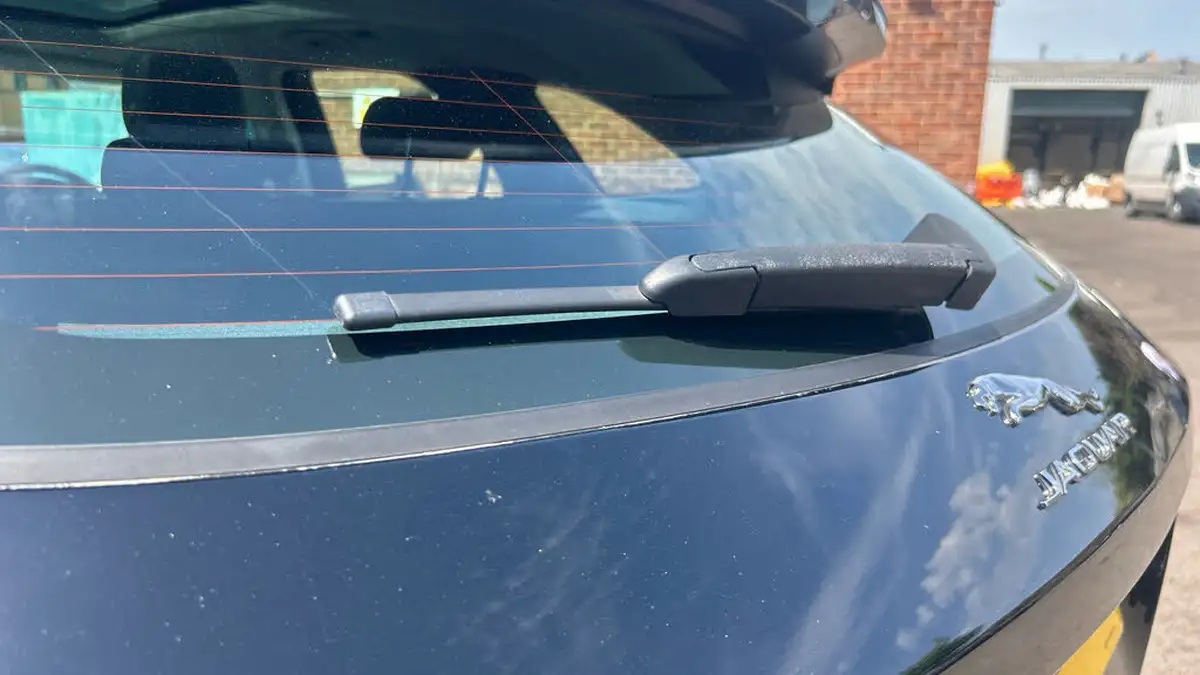 2018-jaguar-f-pace-20i-portfolio-250ps-awd-1997cc-big-25