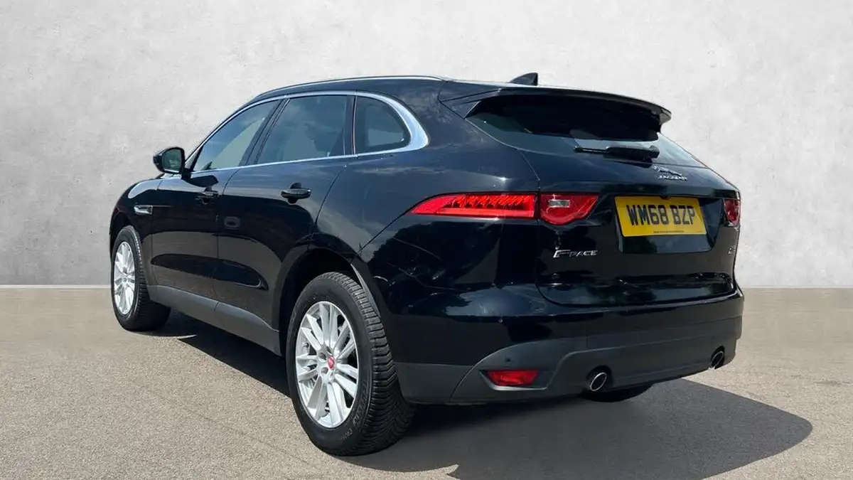 2018-jaguar-f-pace-20i-portfolio-250ps-awd-1997cc-big-1