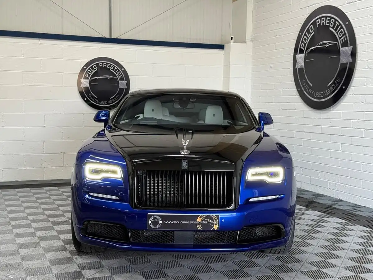 2023-rolls-royce-wraith-66-black-badge-big-10