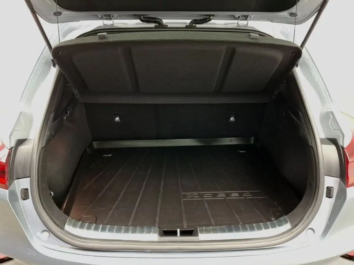 2022-kia-xceed-10-t-gdi-connect-big-7