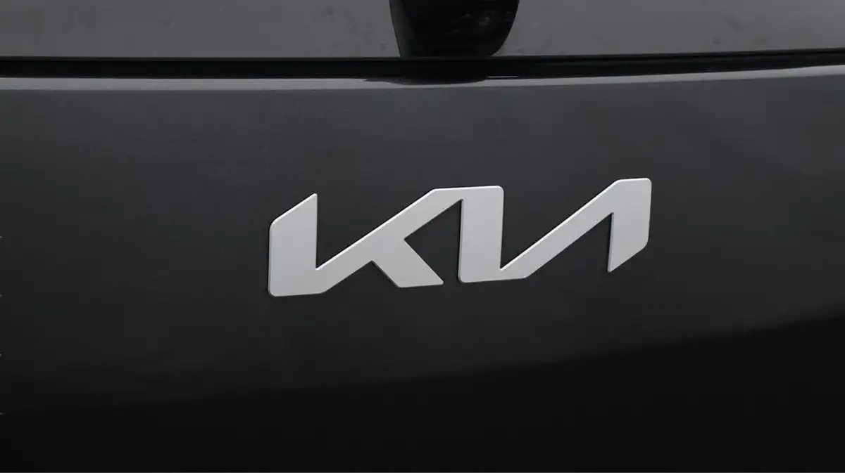 2022-kia-niro-ev-e-2-big-21