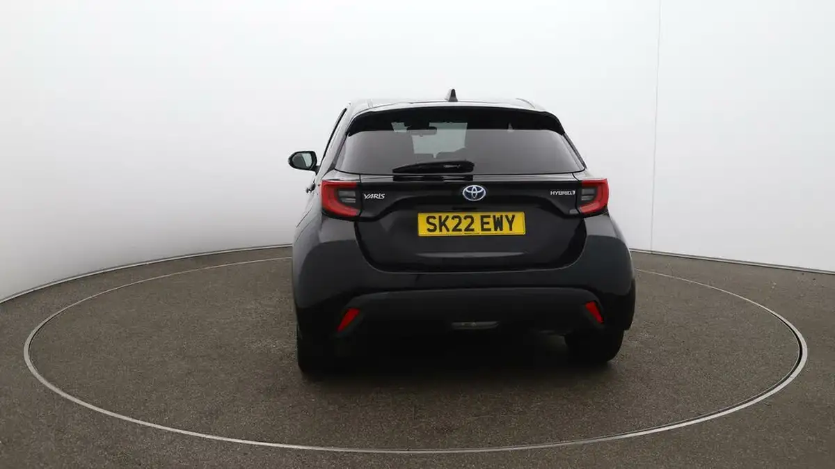 2022-toyota-yaris-15-vvt-i-design-big-55