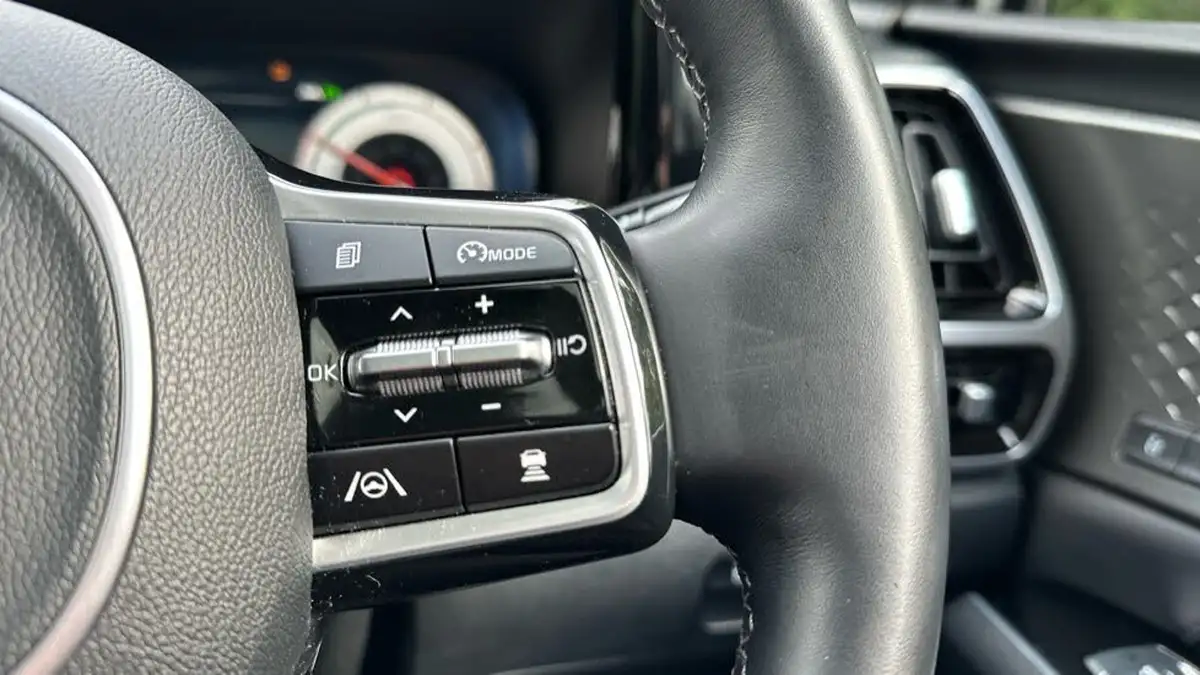 2022-kia-sorento-16-t-gdi-4-226bhp-hev-big-46