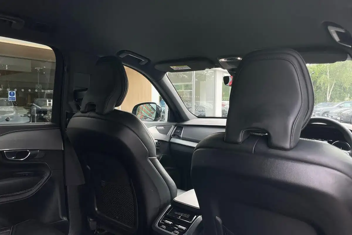 2022-volvo-xc90-20-t8-r-design-455bhp-big-24