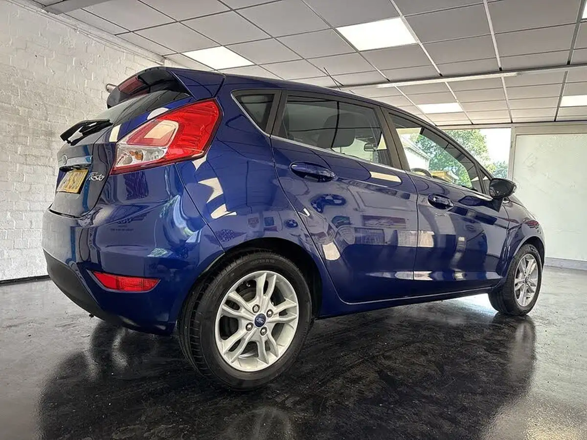 2016-ford-fiesta-10t-zetec-100ps-ecoboost-ss-5d-big-6