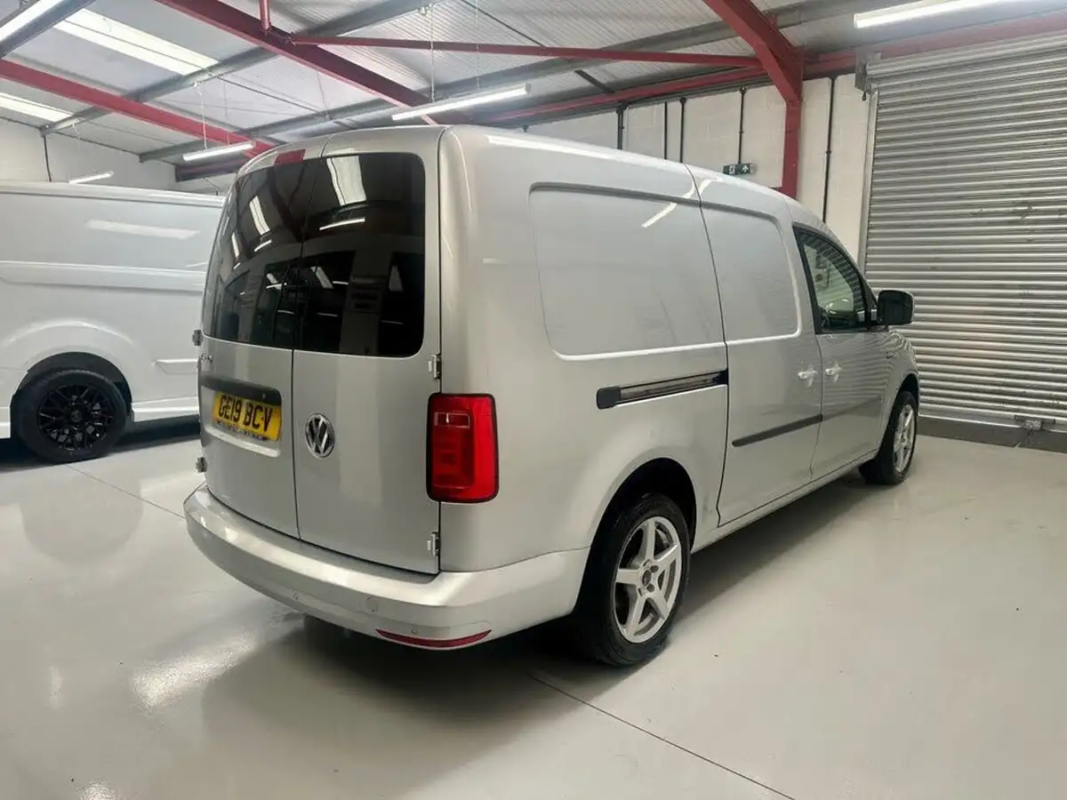 2019-volkswagen-caddy-maxi-20tdi-c20-maxi-highline-bmt-102pseu6-big-4