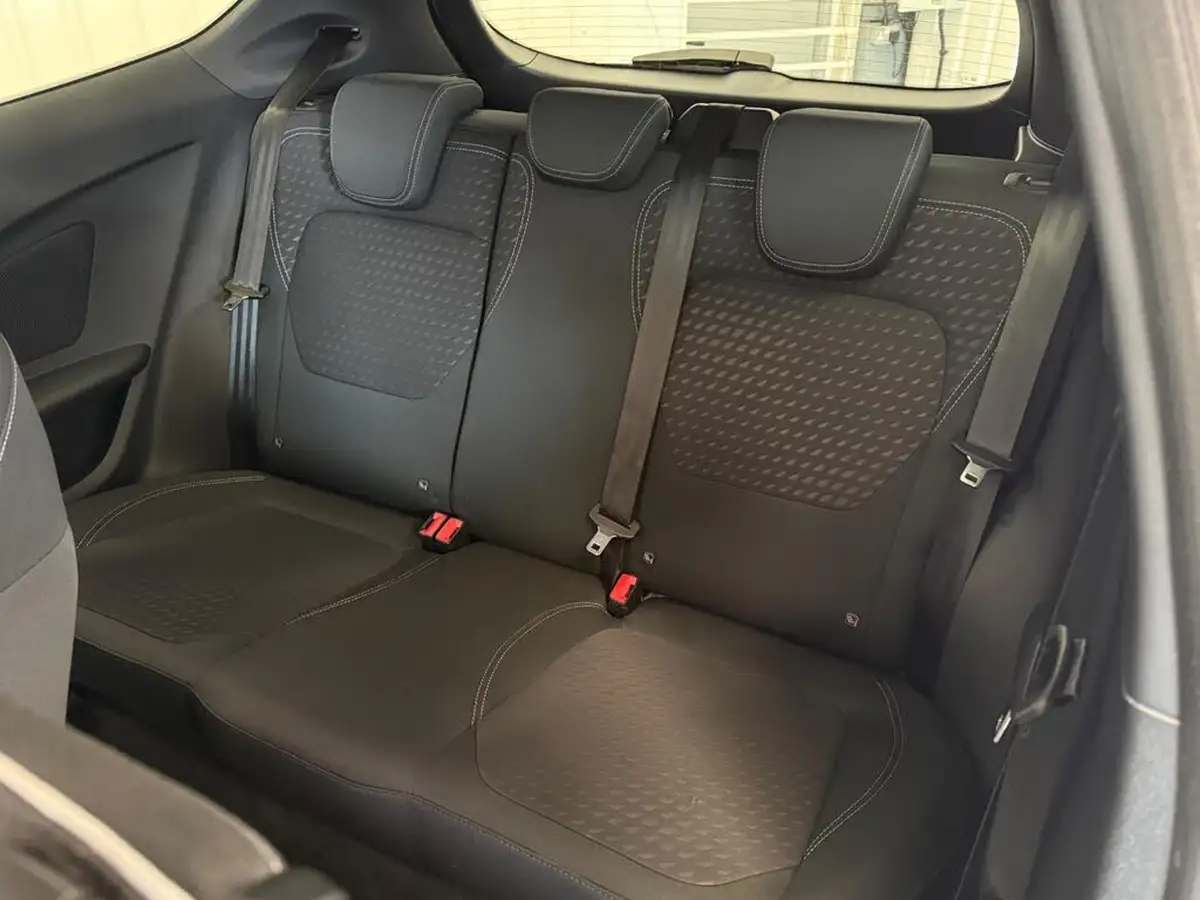 2018-ford-fiesta-10t-titanium-100ps-3d-auto-big-13