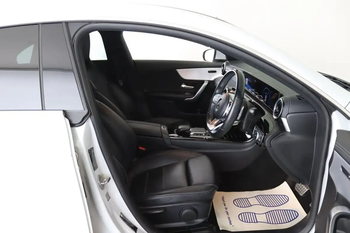 2021-mercedes-benz-cla-13-cla-200-amg-line-coupe-4d-big-15